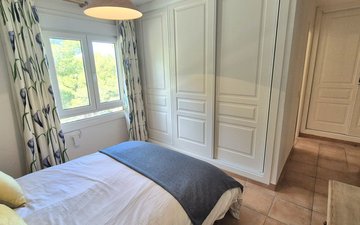 Property slide 31