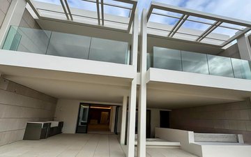 Property slide 10