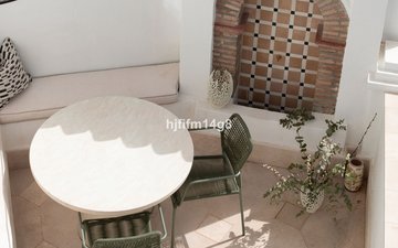 Property slide 42