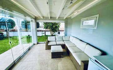 Property slide 21