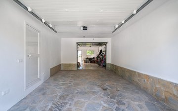Property slide 22