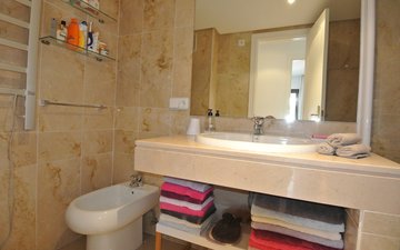 Property slide 18