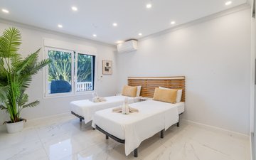 Property slide 20