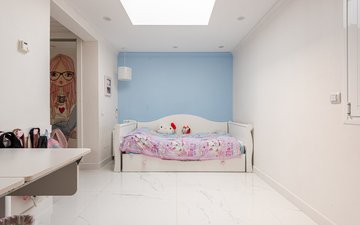 Property slide 23