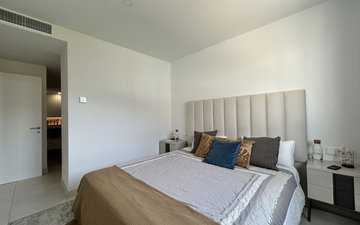 Property slide 18