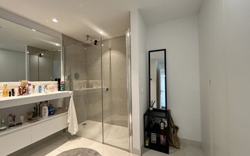 Property slide 20