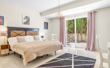 Property slide 31
