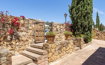Property slide 49