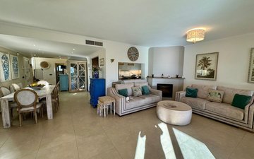 Property slide 14