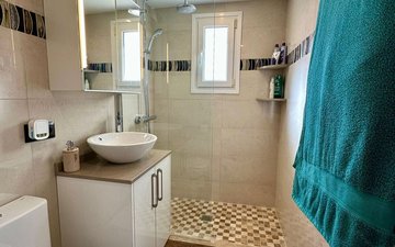 Property slide 19