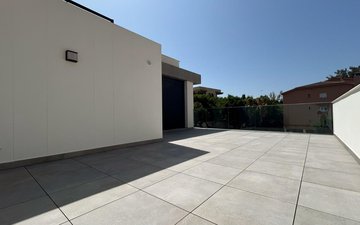 Property slide 25