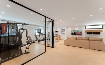Property slide 25