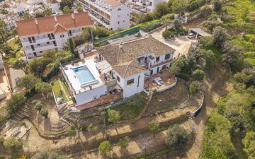 Property slide 83
