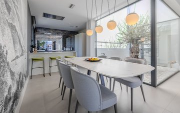 Property slide 17