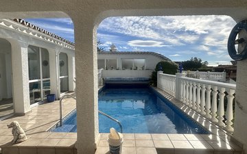 Property slide 31