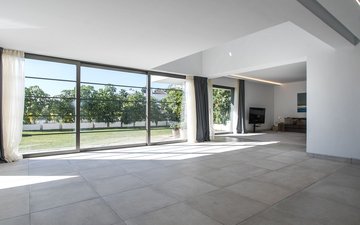 Property slide 14