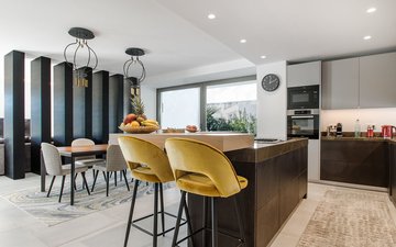Property slide 19