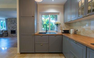 Property slide 14
