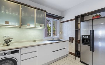 Property slide 18