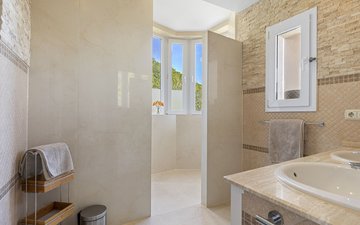 Property slide 23