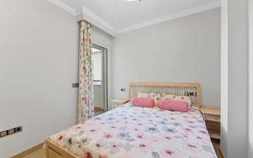 Property slide 18