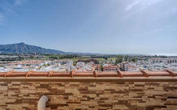 Property slide 24