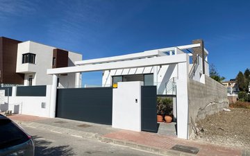 Property slide 24