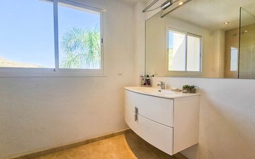 Property slide 25