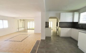 Property slide 8