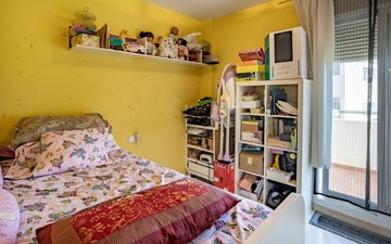 Property slide 16