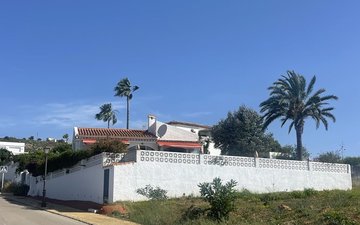 Property slide 18