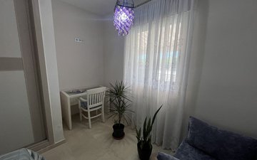 Property slide 10