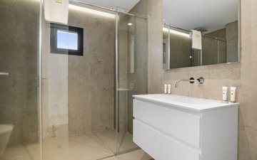 Property slide 22