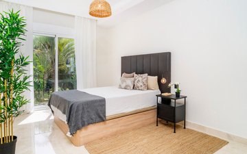 Property slide 10