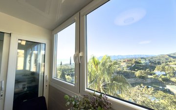 Property slide 40