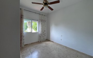 Property slide 25