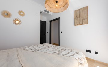 Property slide 32