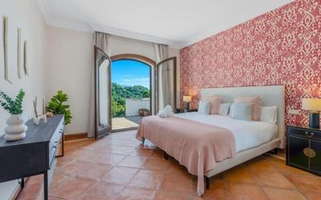 Property slide 15