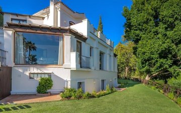Property slide 44