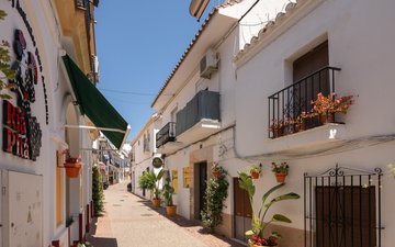 Property slide 14
