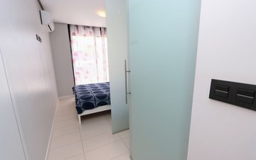 Property slide 20