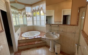 Property slide 17