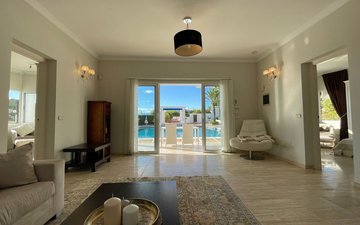 Property slide 21