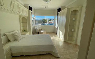 Property slide 22