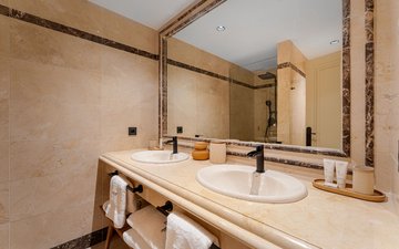 Property slide 17
