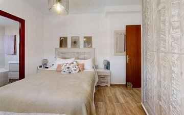 Property slide 22