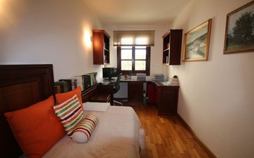 Property slide 18