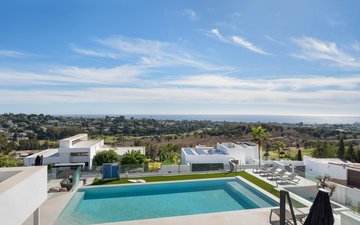 Property slide 32