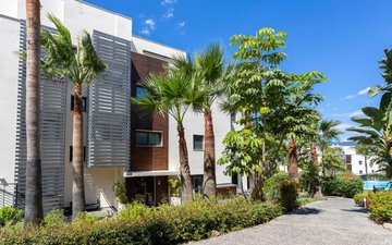 Property slide 19