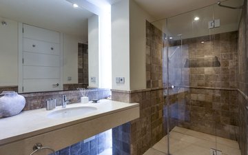 Property slide 18